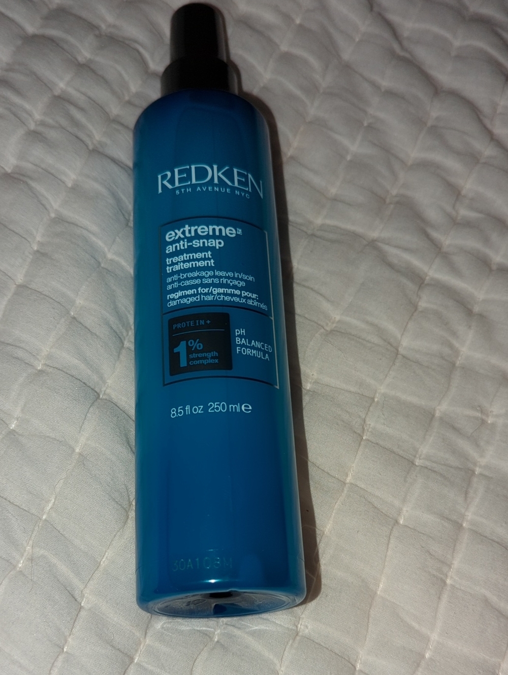 Redken Extreme Anti-Snap Treatment Spray - Blue Bottle